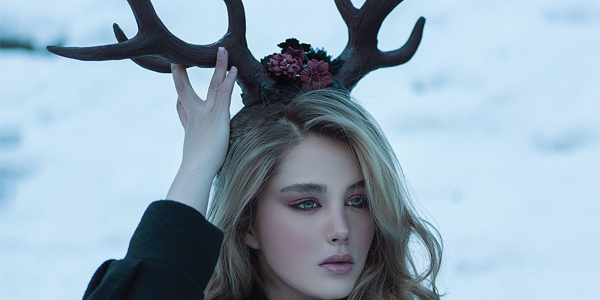 Virtual reality is here on leather by pink work